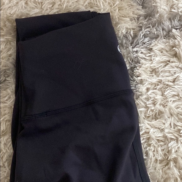 Lulu lemon!! - Picture 4 of 10